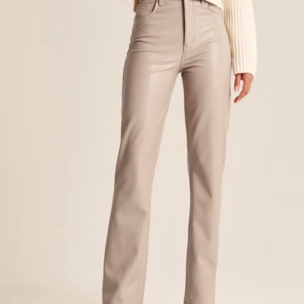 Abercrombie & Fitch Women's Tan and Cream Trousers